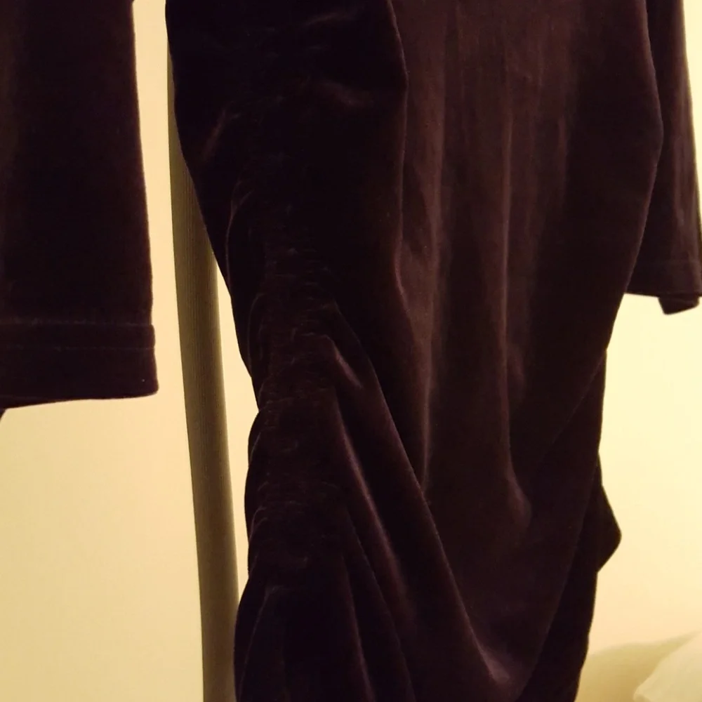 Top - Picture 3 of 4